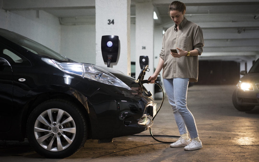 Därför ska du inte ladda din bil från motorvärmaruttag